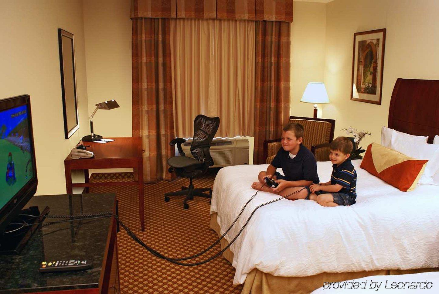 Hilton Garden Inn Tucson Airport Room photo