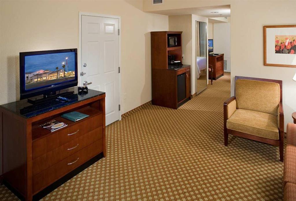 Hilton Garden Inn Tucson Airport Room photo