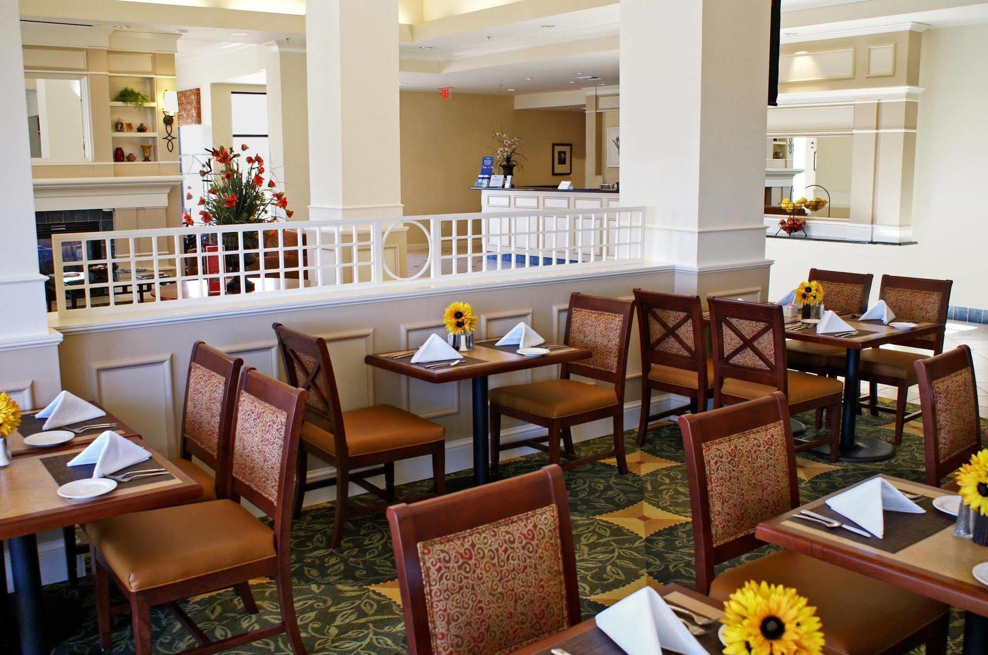 Hilton Garden Inn Tucson Airport Exterior photo